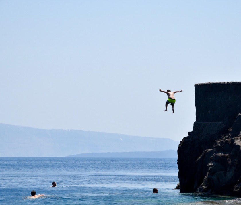 221A1A02-1F5E-42C8-A74B-2E564B5062CD