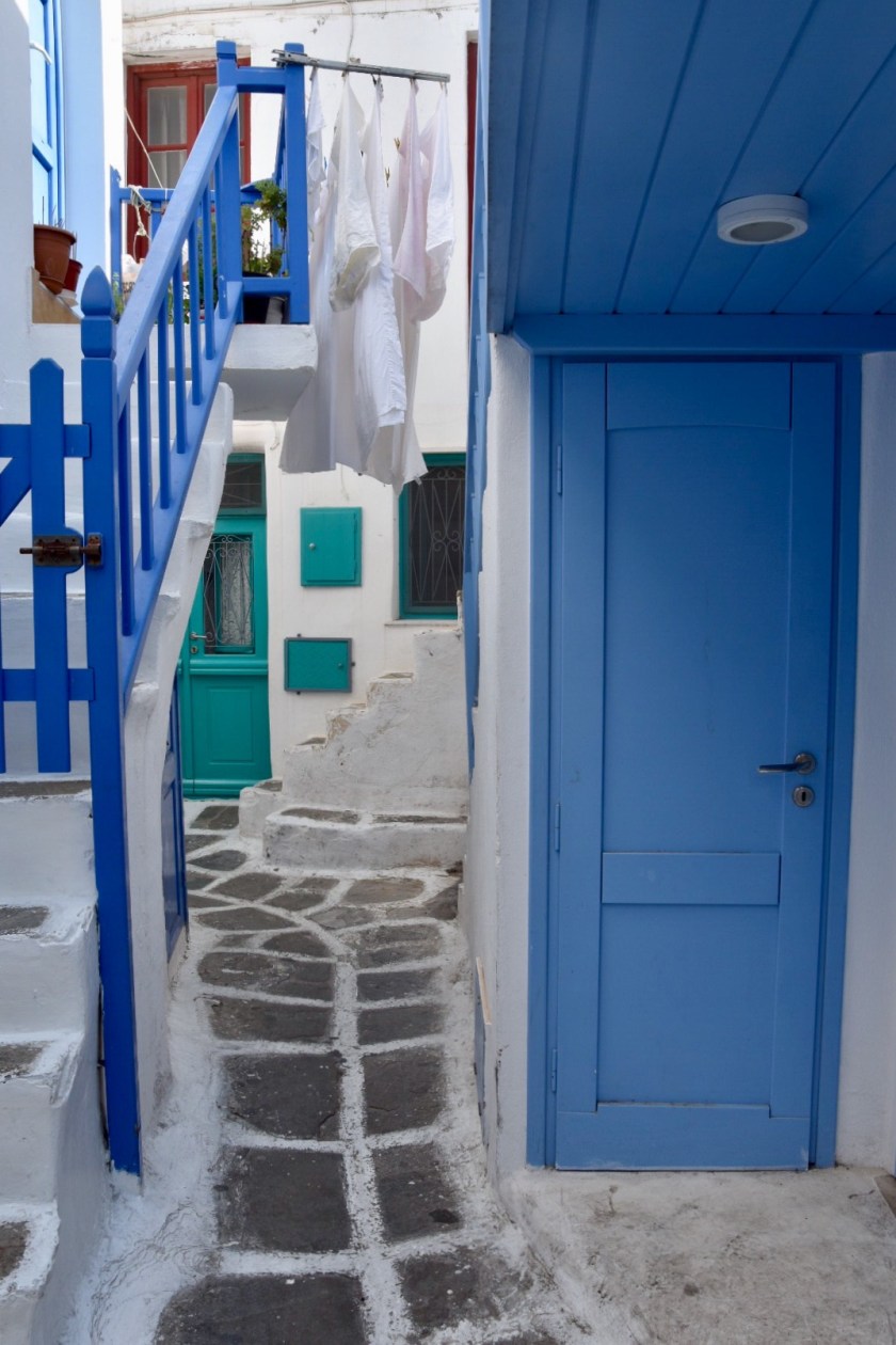 2B00FF70-1244-4580-8253-88B438641138