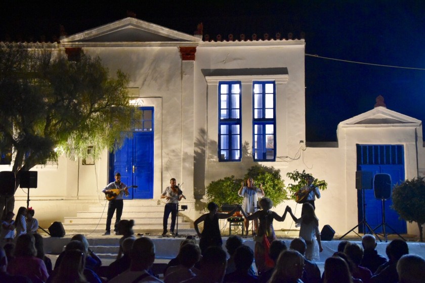 3F11EF38-7F08-48E3-802B-F17E7218092C