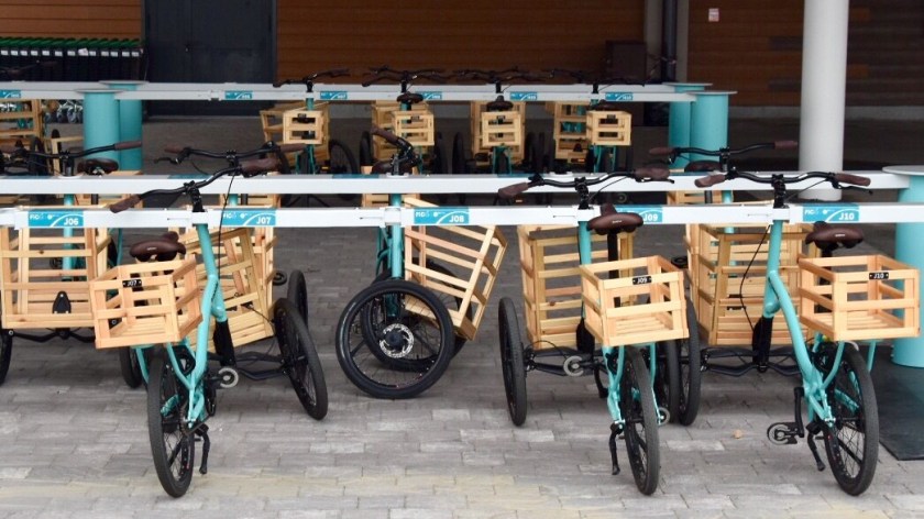 9F9CC75F-0818-4AFA-9C59-57A4F0AED703